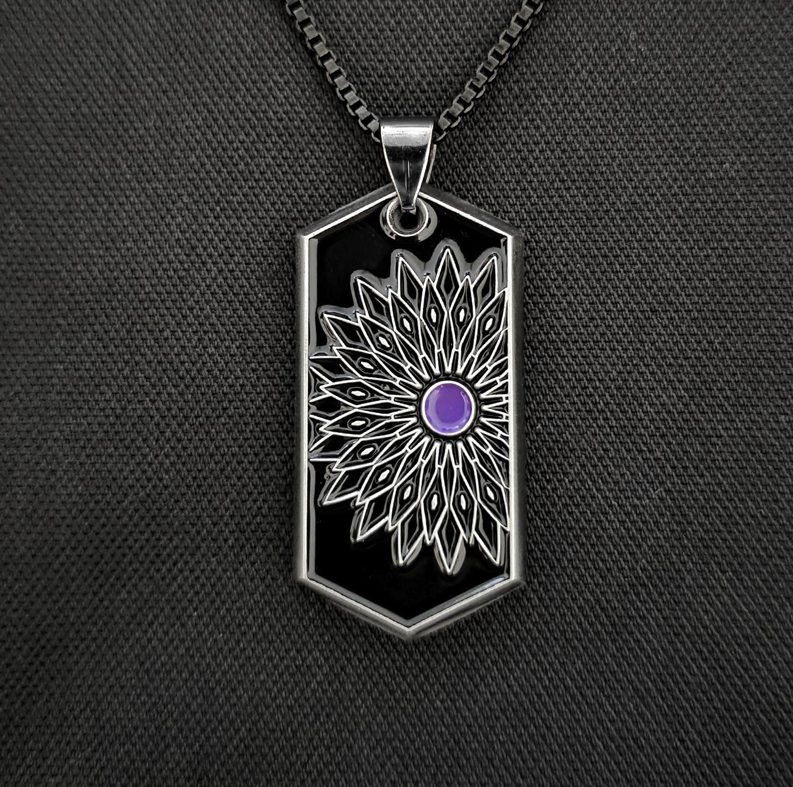 Bloom Noir Object
